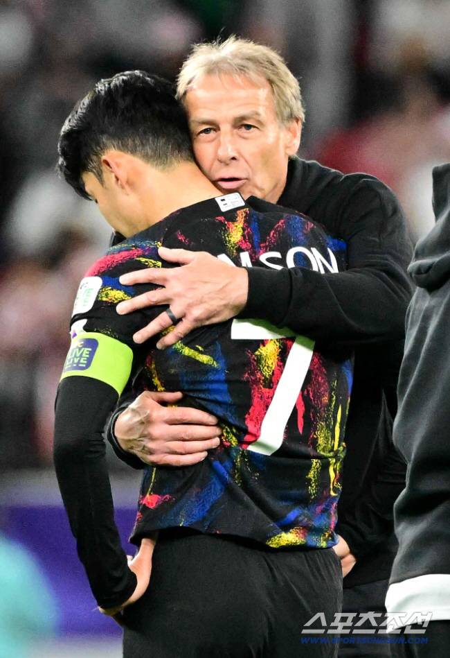 '대표팀 은퇴까지 고민' 손흥민 대통곡, 토트넘 강등행 '지름길' 선택하나...BBC 유력 기자 깜짝 공개