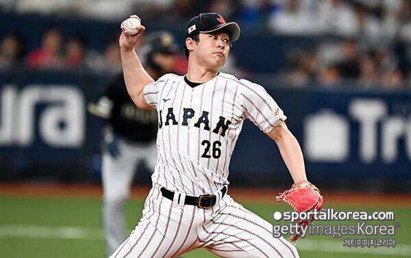 한국 상대 156km 던진 후유증인가, 롯데 日 우완 어깨 불편감 호소→개막전 합류 불발…