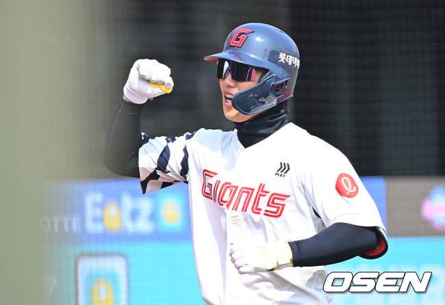 초대형 트레이드로 롯데 온 복덩이, 타율 .179 부진이라니 대체 무슨 일인가 “방망이 타이밍이 아예 맞지 않아”