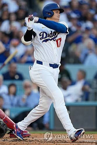 개막 첫타석부터 179km '쾅'… 오타니, 위대한 시즌 만드나