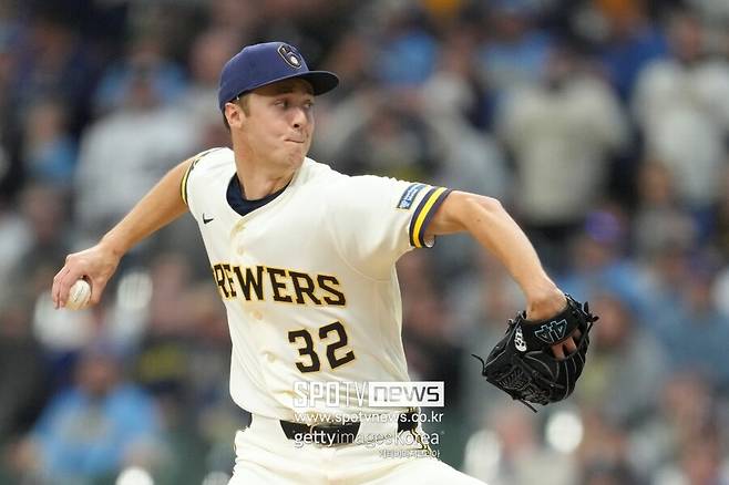 163km KKKKKKKKKKK 미쳤네…MIL 괴물신인 개막전부터 새역사 작성, 작년 활약 우연 아니다