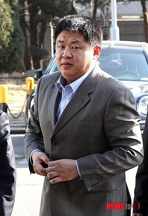 '1억8천 법인자금 유용 논란' 강동희 前 감독, 항소심서 뒤집혔다…'징역 14개월→벌금 800만원' 감형