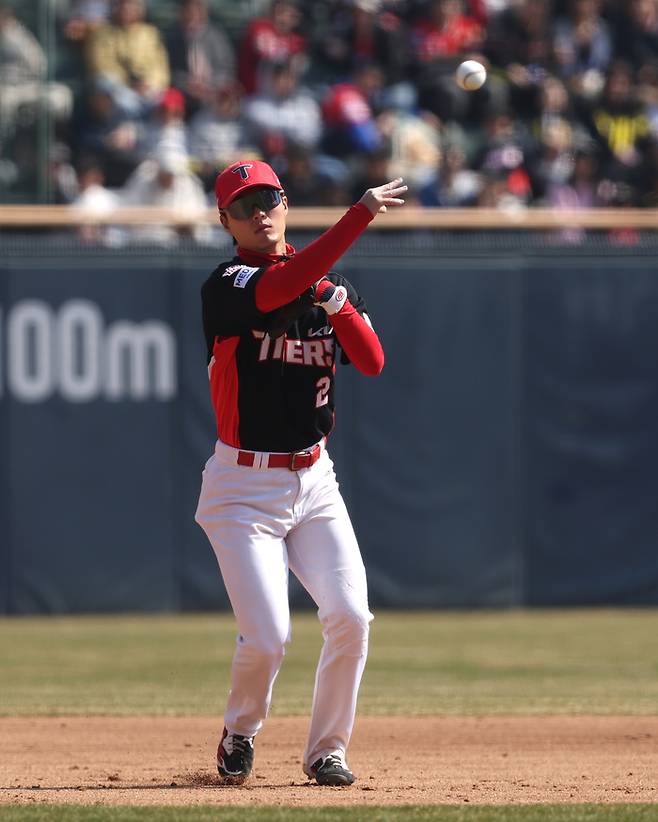 ‘진짜 된다고?’ KIA 슈퍼스타, DH로 밀릴 판…2020 1라운더, 꽃감독 눈에 ‘쏙’ [SS시선집중]