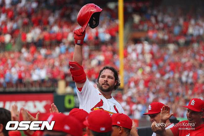 개막전부터 이래도 돼? '1-0→1-7→9-7' 짜릿한 역전극 주인공인데, 왜