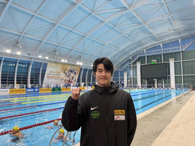 ‘AG 챔피언’ 황선우, 자유형 200ｍ서 대표선발전 1위