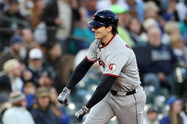 '와' 이런 선수가 나타나다니…'ML 역대 7번째' 데뷔전 멀티홈런→