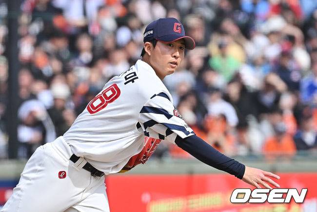 아시아쿼터 딱 1번 교체 가능하다. KIA 1할 타자, 롯데 ERA 7점대 투수, 완주할 수 있을까