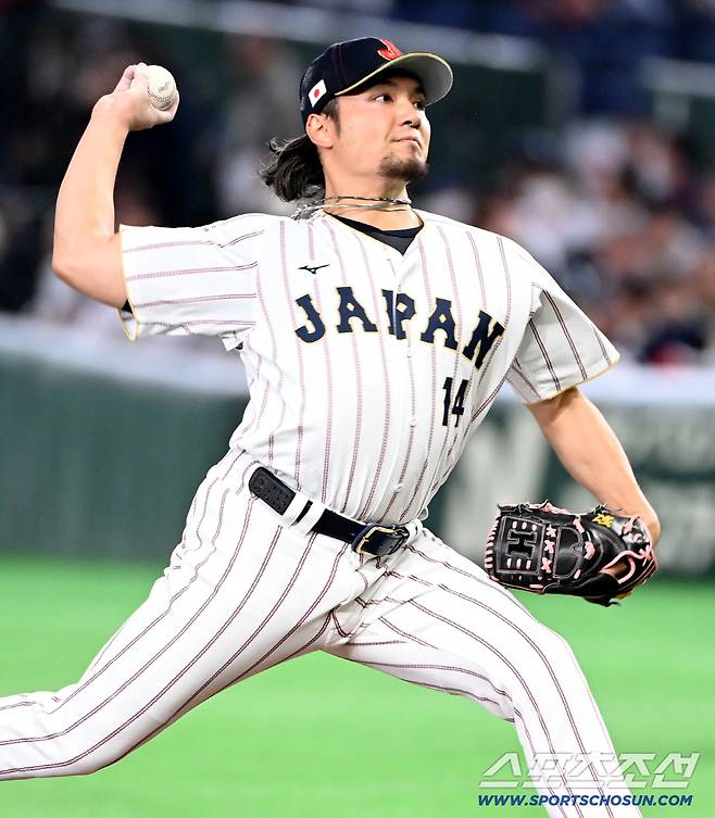 한국전 2이닝 완벽투는 허상이었나…도미니카 출신 마무리 9회 ⅓이닝 4실점, 좌완 에이스는 1⅔이닝 8실점, 개막전서 붕괴 WBC 대표 출신 투수들[민창기의 일본야구]