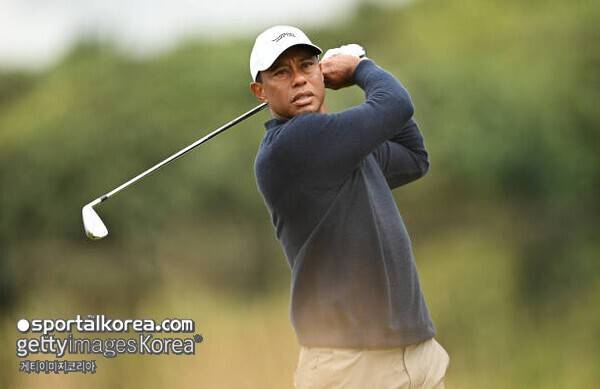 '골프 황제인가, 사고 황제인가?' 우즈, 9년 만에 또 '약물운전' 혐의로 체포…차량 전복 사고→부상은 없었다