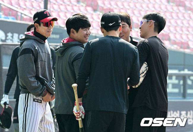 롤렉스 시계 받고 50억 FA 이적, LG팬과 마주할 김현수 “야유 안 받으면 다행이죠” [오!쎈 잠실]