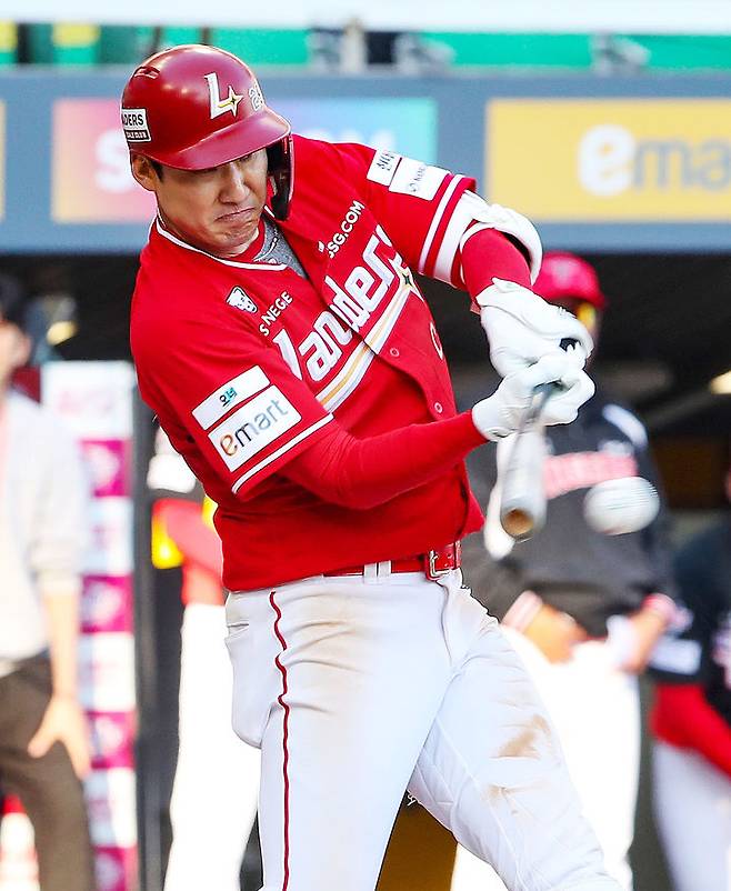 '9회 4점' SSG, 끝내기 폭투로 짜릿한 역전승…5년 연속 개막전 승리