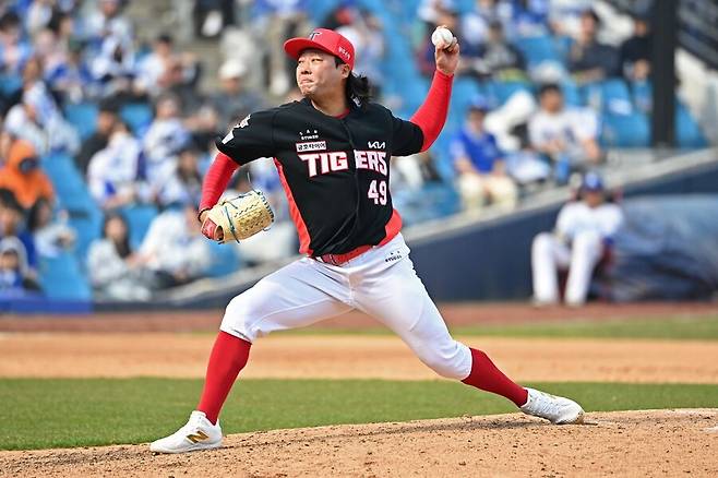 ‘KIA 인천 쇼크’ 김범수 0이닝 3실점+정해영 ⅓이닝 3실점+조상우 0이닝 끝내기 폭투… 이렇게 각본 짜기도 어려운데