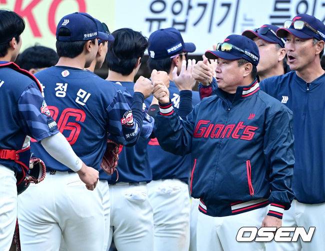 대박! 롯데 최초 신인 개막전 세이브라니! 롯데 박정민, 9회 만루→연속 삼진→첫 세이브…”너무 좋은 피칭” 튼동도 완전 반했네 [오!쎈 대구]