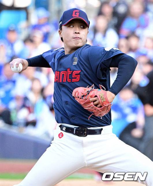 대박! 롯데 최초 신인 개막전 세이브라니! 롯데 박정민, 9회 만루→연속 삼진→첫 세이브…”너무 좋은 피칭” 튼동도 완전 반했네 [오!쎈 대구]