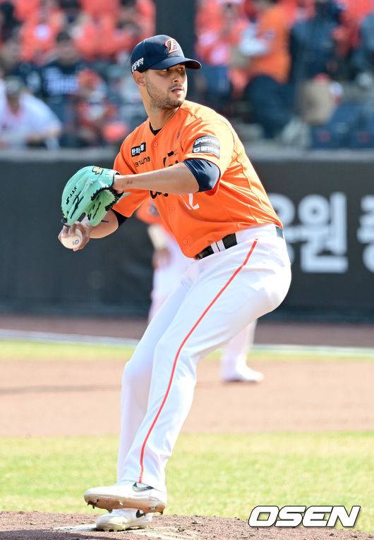 '도파민 폭발' 한화 개막전부터 화끈하다! 문현빈 추격타→노시환 동점타→강백호 끝내기, 연장 11회 끝 키움에 10-9 대역전 드라마 [대전 리뷰]