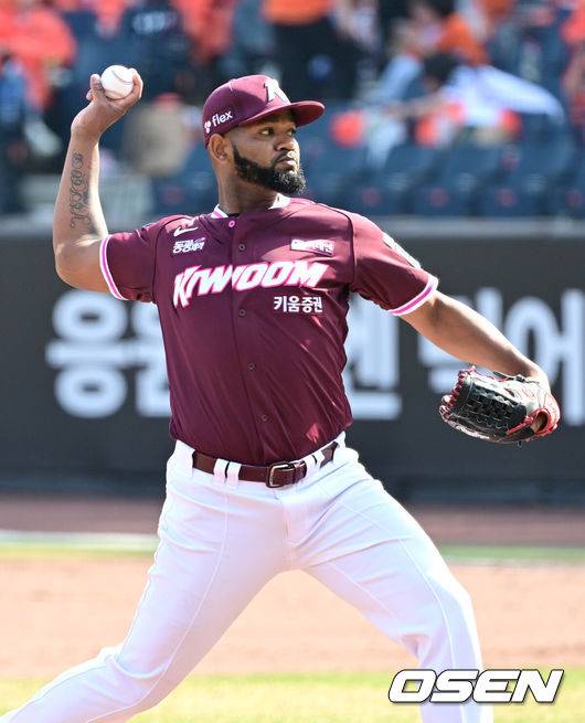 '도파민 폭발' 한화 개막전부터 화끈하다! 문현빈 추격타→노시환 동점타→강백호 끝내기, 연장 11회 끝 키움에 10-9 대역전 드라마 [대전 리뷰]