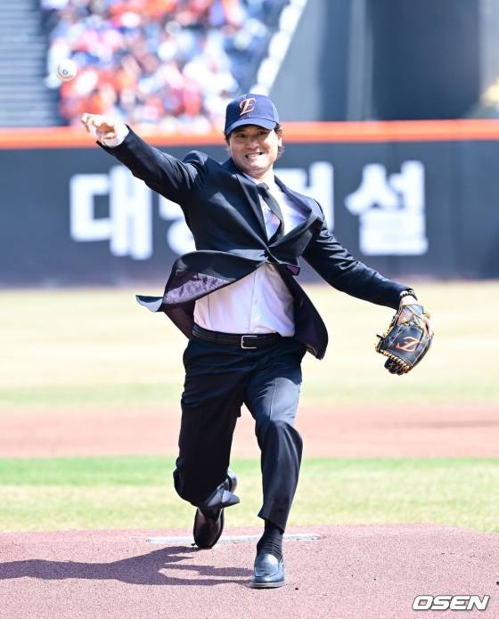 '미라클 한화' 10타수 무안타 '407억 듀오'가 사고쳤다, 11회 노시환 동점타→강백호 끝내기... 키움에 개막전 3연패 끊었다 [대전 현장리뷰]