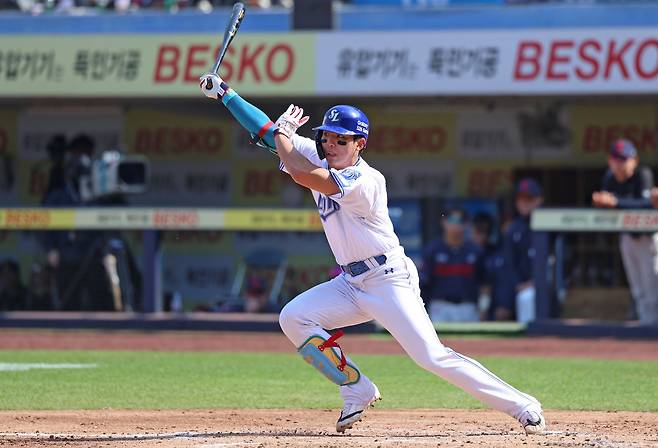 대역전극 가능했는데…김영웅, 삼진+삼진+삼진+삼진이라니→롯데 강속구에 눌렸나? '간판타자 헛방망이' 뼈 아팠다 [대구 현장]