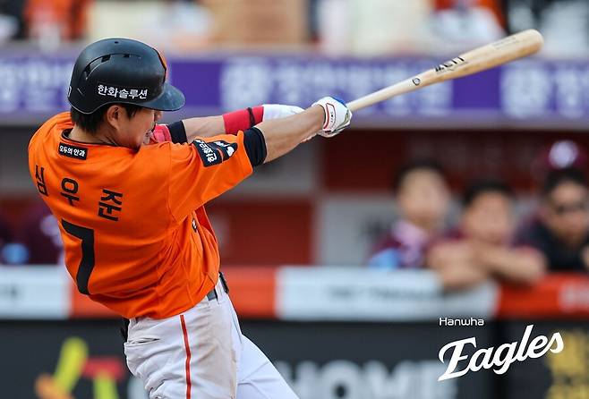 이렇게 하면 한화 50억 오버페이 논란은 사라진다…그의 홈런은 역전 드라마 신호탄