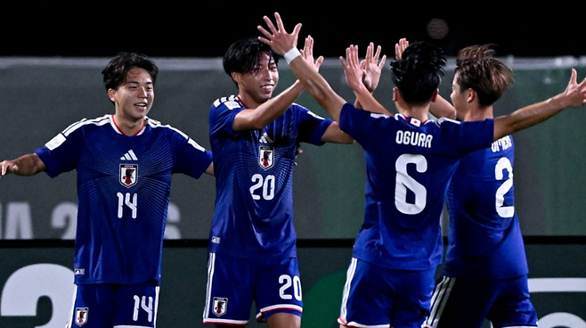 일본 무너졌다, 미국에 0-2 패배…