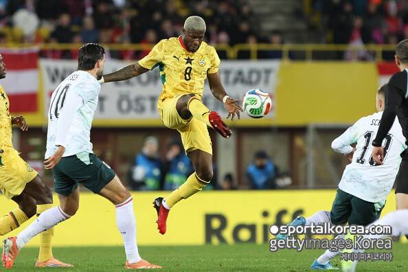 '대표팀, 절도 피해 발생!' 현금·고급 시계 싹 털려 '3,000만 원 피해'→A매치 일정 시작부터 꼬인 가나...호텔 CCTV는 먹통