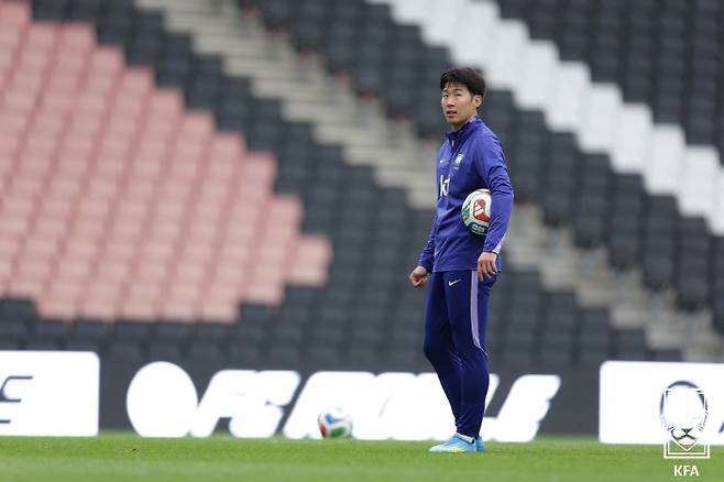 손흥민도, 이강인도 없다! 홍명보호, 코트디부아르전 선발 명단 발표...오현규 원톱→김민재 중심 스리백은 '굳건'[코트디부아르전 라인업]