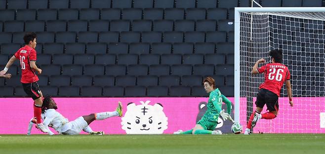 '골골골! 쐐기골까지 허용' 코트디부아르 놀라운 박스 안 집중력, 韓 수비-조현우 세 번 뚫었다...후반 0-3 열세(후반 20분)