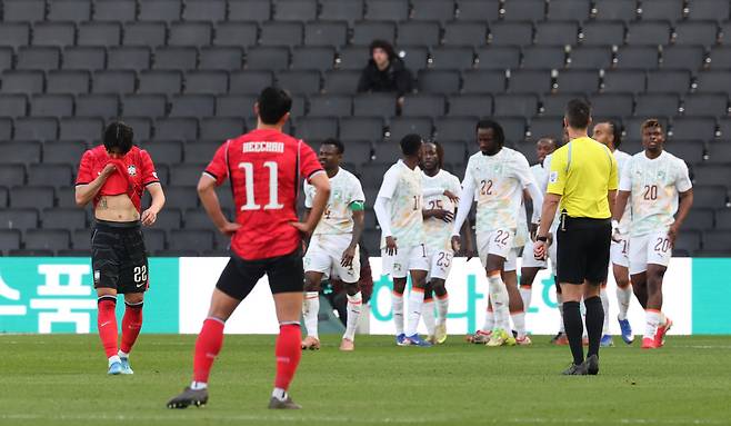 '골골골! 쐐기골까지 허용' 코트디부아르 놀라운 박스 안 집중력, 韓 수비-조현우 세 번 뚫었다...후반 0-3 열세(후반 20분)