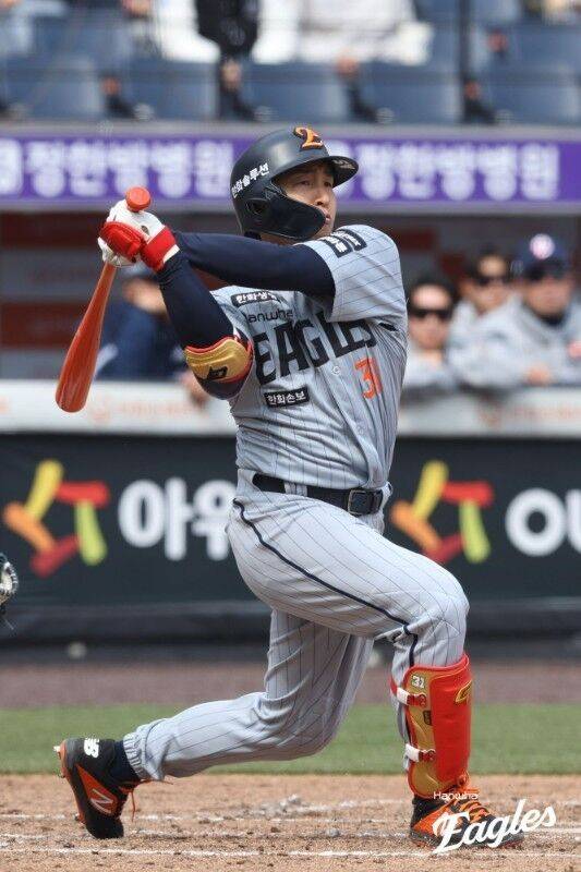 '1억 굴욕' 韓 안타왕 손아섭, 서산행 피할 수 있나…김경문도 인정