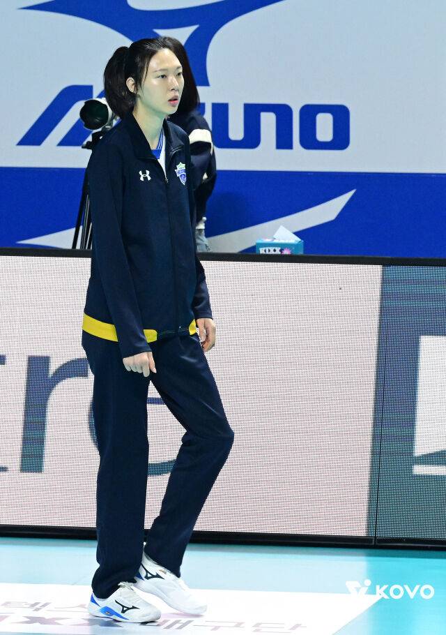 양효진과 뜨거운 눈물 흘린 현대건설, 적장도 “한국 최고의 선수로서 고생했다” [MD장충]