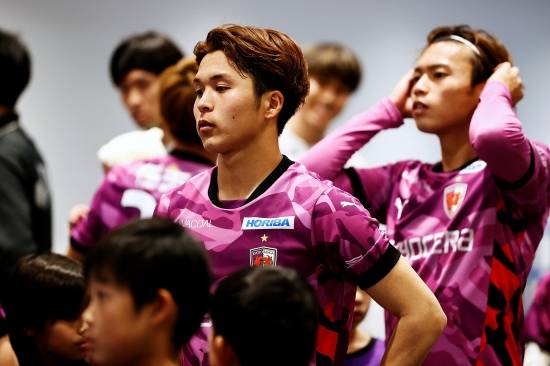 초대형 유망주, '한국 아닌 일본' 택했다…'韓 U-18 대표' 2007년생 J리그 최고 신인, 日 국적 취득 준비 중