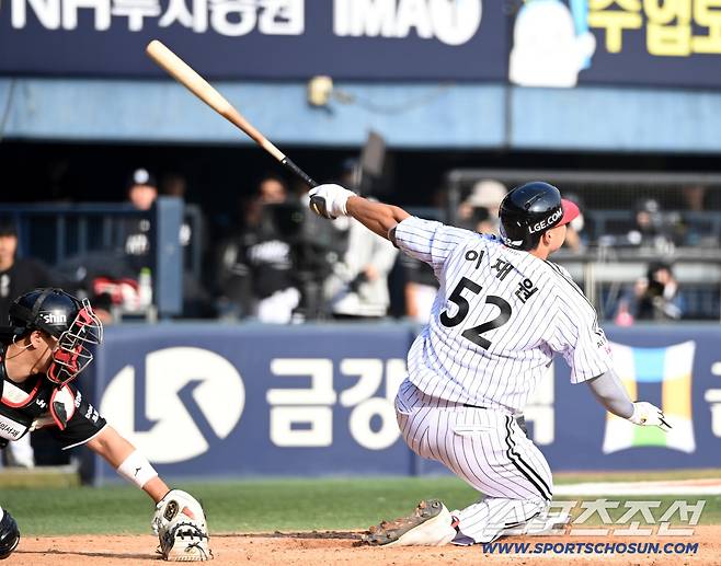이게 '졌잘싸'다. 우승후보 다웠다. 11-3에서 필승조 다 끌어낸 LG파워[잠실 현장]