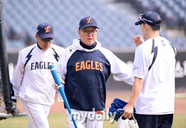 '드디어 대만 좌완 특급 출격' 한화 라인업 떴다! 257분 혈투 승리 타순 풀가동, 문현빈 노시환 강백호 클린업 [MD대전]