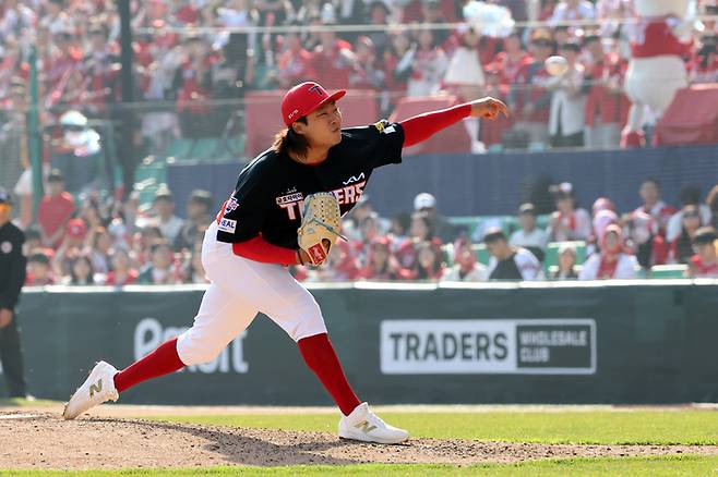 ‘인천 잔혹사’ KIA 덮친 불펜 붕괴, 개막전부터 ‘와르르’ [SS문학in]