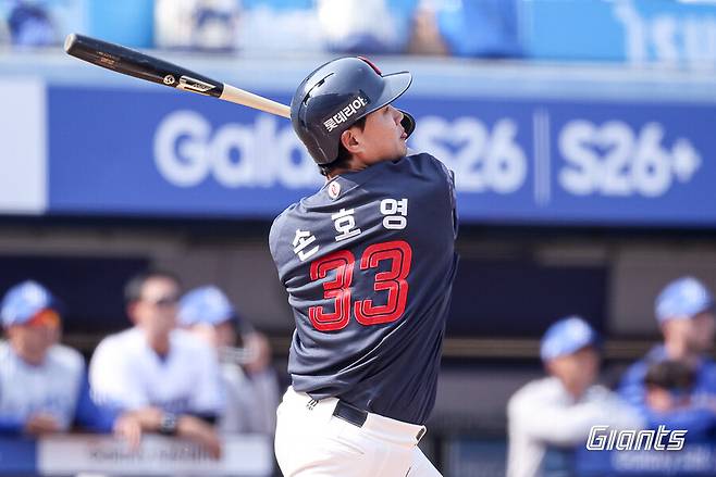 홈런-홈런-홈런-홈런! 거인들의 행보에 거침이 없다…롯데 6년 만에 개막시리즈 싹쓸이 [대구 게임노트]