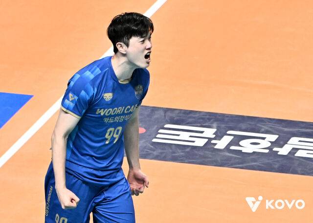 누구도 부인할 수 없다, 이번 시즌 최고의 명경기! 현대캐피탈, 기적의 연속 리버스 스윕으로 기적의 팀 제압 [MD장충]