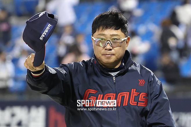 안타 쾅, 쾅, 쾅! 돌아오자마자 불방망이…기지개 켠 한동희, 이제 복귀가 아른거린다