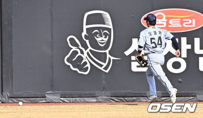 탱탱볼 돌아왔나, 롯데가 홈런 7개를…문제없다지만 현장 목소리는 다르다 “2~3걸음 더 멀리 날아간다” [오!쎈 이슈]