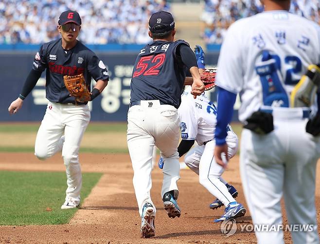 '선크림 잊은 얼굴' 롯데 노진혁