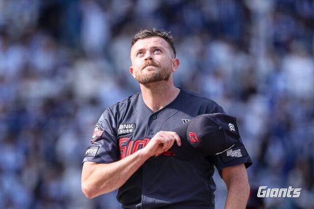 스위퍼만 38구 정말 '와이스' 느낌있네, 롯데 '2선발' 첫 등판 어땠나…