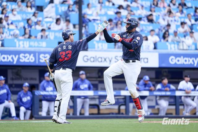 ‘신의 한 수’된 1번 레이예스, 홈런군단 거인 선봉장으로 변신