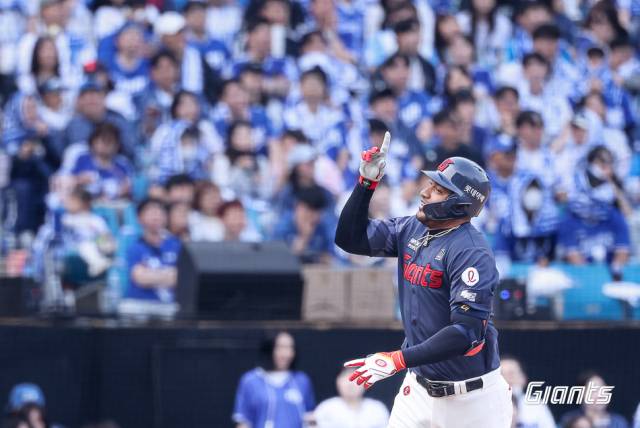 ‘신의 한 수’된 1번 레이예스, 홈런군단 거인 선봉장으로 변신