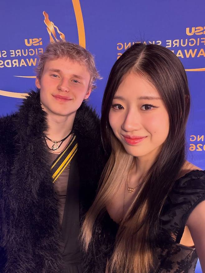 '제2의 김연아' 이해인, 스캔들 터진 말리닌과 '투샷' 버젓이 올려…진짜 사귀나→