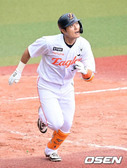 김경문 눈 틀리지 않았다? 포수→외야수 전향, 한화 거포 기대주 2안타 2타점…가능성 확인하다 [오!쎈 퓨처스]