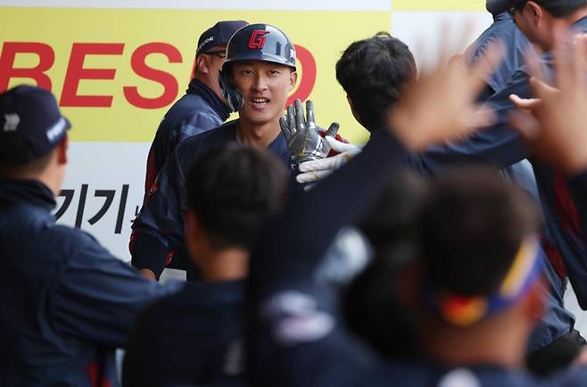 지난해 한화의 향기 솔솔…롯데, 올해는 ‘봄데’ 아닌 이유