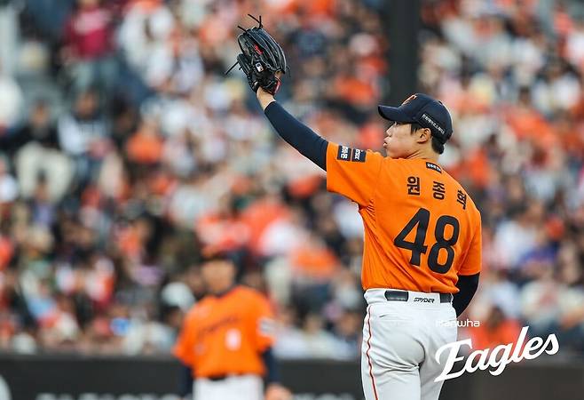 한화에 156km 신무기 없었다면 20년 만의 개막 2연승 없었다…