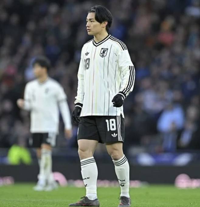 '손흥민 은퇴하면 내 세상'...'일본 최초 유럽 득점왕 예약' 日 스트라이커, 역대급 칭찬 쇄도...