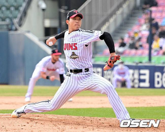 롯데-LG, 트레이드 대박 터지나…손호영은 멀티 홈런, 우강훈은 152km 퍼펙트, 올해 함께 웃을까