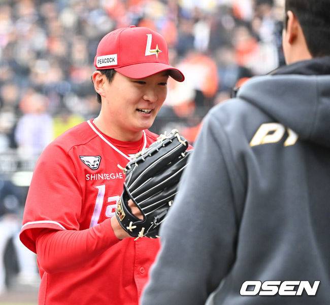 ‘1+1’ 선발들이 9실점 무너졌는데, 왜 김도영의 2차례 헛스윙이 비난 받을까