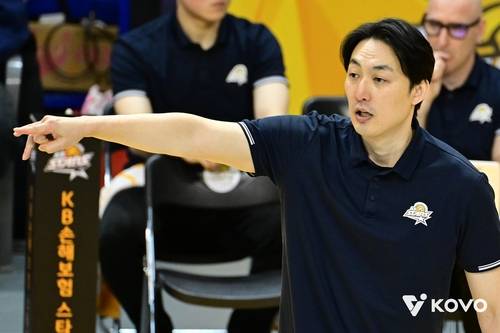 프로배구 새 감독 선임 본격화…우리카드는 박철우 승격 '유력'